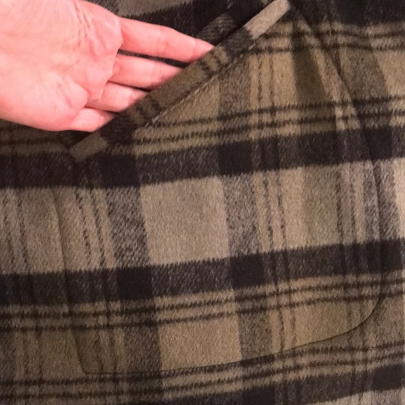 🍁NWT🍁Nordstrom Green Combo Plaid Cape/Wrap OS - Picture 5 of 9